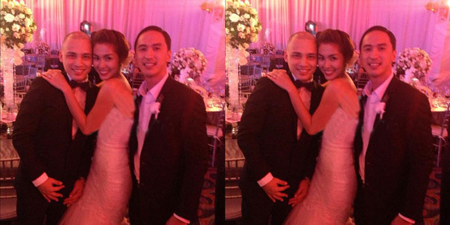 Hà Tăng và Louis Nguyễn vui vẻ chụp ảnh kỷ niệm cùng gia đình, bạn bè trong tiệc tối được tổ chức tại khách sạn InterContinental Manila. 