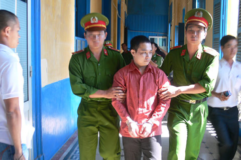 Bị cáo Phạm Văn Vũ sau khi nghe tuyên án tử hình
