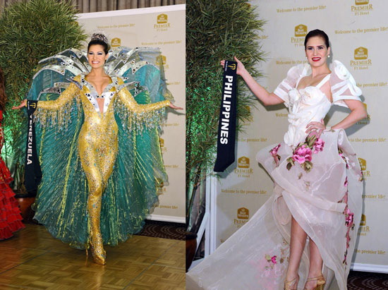 Trang phục cầu kì của Hoa hậu Venezuela và chiếc váy khá đơn giản của đại diện nước chủ nhà Philippines.