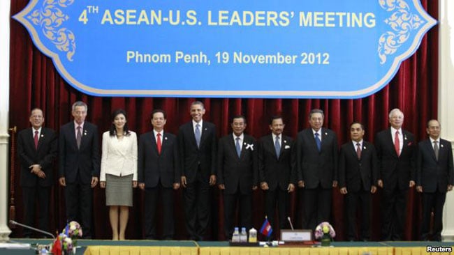 Hồi tháng 7/2012, tại Hội nghị Bộ trưởng ASEAN, 10 nước trong khối cũng không thể đồng ý về một thông cáo chung vì sự phản đối của Campuchia, vốn không muốn đề cập tới các cuộc thảo luận liên quan đến cuộc tranh chấp trên Biển Đông.