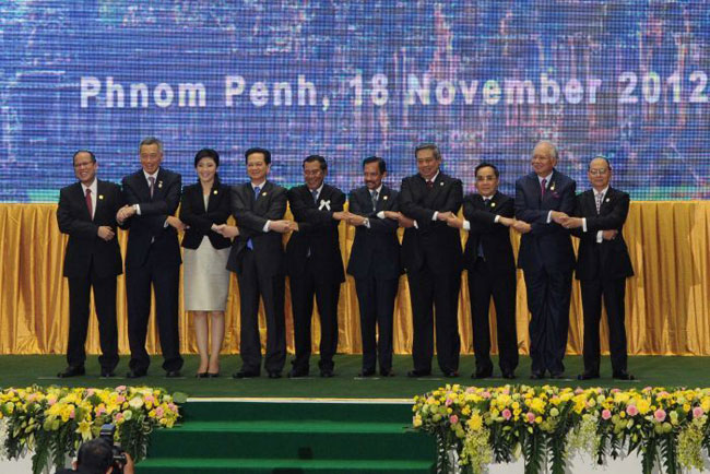 Tiếp tới, ngày 12/12 tại Manila Philippines, Brunei, Malaysia và Việt Nam sẽ đàm phán cấp thứ trưởng ngoại giao về tranh chấp trên biển Đông