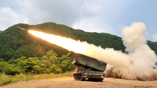 Được biết, một trong hai loại tên lửa trên có giá 4 tỉ won/tên lửa.