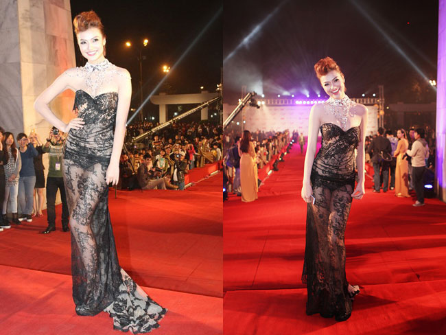 Hồng Quế mặc chiếc váy ren khoe toàn bộ nội y bên trong tại một sự kiện tầm cỡ quốc tế.