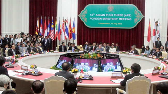 Nhiều nhà phân tích ở Campuchia nói rằng việc Trung Quốc chủ động giúp Campuchia càng làm dấy lên lo ngại gần đây về tính trung lập của Campuchia khi đề cập đến nhiều vấn đề nhạy cảm, trong đó có vấn đề biển Đông vốn là nơi đang có tranh chấp giữa Trung Quốc và nhiều nước ASEAN. Việc Hội nghị bộ trưởng ngoại giao ASEAN không ra được tuyên bố chung xem như đã rõ.