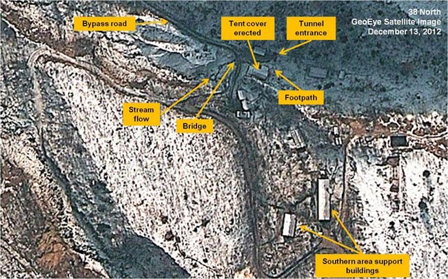 Viện nghiên cứu Mỹ - Hàn của Trường đại học Johns Hopkins (Mỹ) cho biết các bức ảnh chụp bằng vệ tinh vào hôm 13/12 cho thấy Bình Nhưỡng đang nỗ lực duy trì trạng thái sẵn sàng của bãi thử nghiệm hạt nhân Punggye-ri. Theo đó, Triều Tiên đã cho sửa lại cơ sở thử nghiệm hạt nhân, vốn bị hư hỏng nặng vì mưa lũ, và sẽ tiến hành một vụ thử bom hạt nhân trong hai tuần lễ tới.