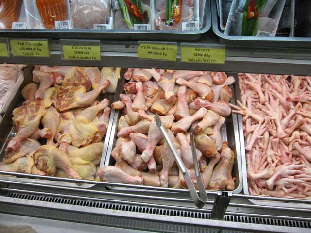 Người tiêu dùng Hà Nội muốn ăn gà Bắc Giang bán trong siêu thị chắc còn phải tiếp tục đợi.