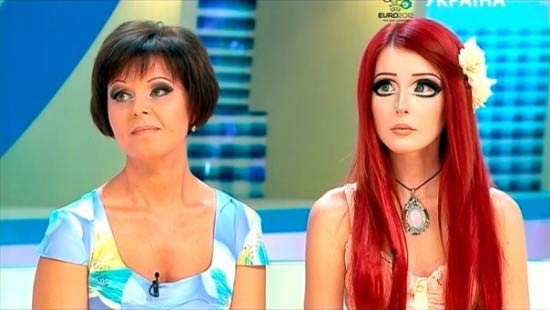 Trong một buổi phỏng vấn trên truyền hình Ukraina, Anastasiya thừa nhận, cô thường xuyên nhận được những ánh nhìn soi mói từ những người chung quanh mỗi khi ra ngoài.