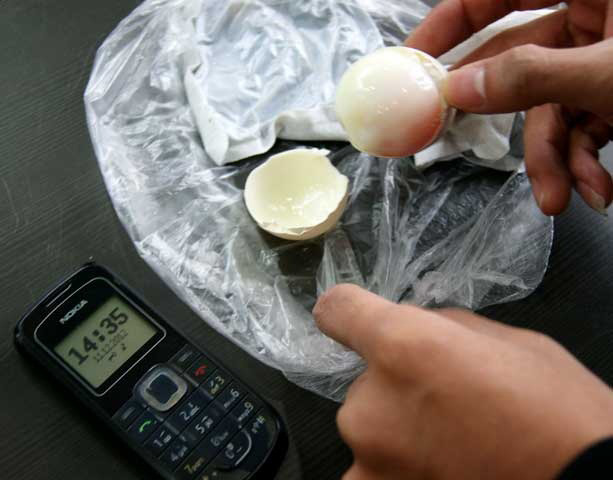 Lúc này trứng đã bắt đầu chín.