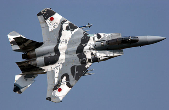 Các máy bay chiến đấu phản lực F-15 của Lực lượng Phòng vệ bờ biển Nhật Bản đã được huy động xuất kích   sau khi một máy bay của Hải quân Trung Quốc tiến vào vùng biển thuộc quần đảo Senkaku/Điếu Ngư - nơi đang   xảy ra tranh chấp gay gắt giữa Tokyo và Bắc Kinh trong nhiều tháng qua.