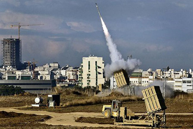 Hệ thống phòng thủ Iron Dome cũng có hiệu quả chống lại máy bay lên đến độ cao 32.800 ft (10.000 m).