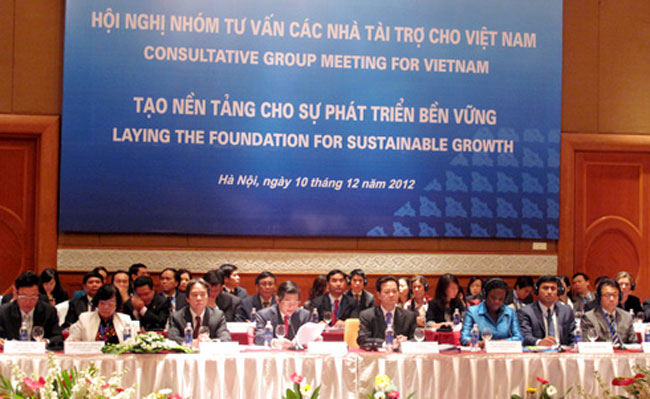 Tuy nhiên, một báo cáo của Chính phủ Việt Nam, đưa ra trong Hội nghị Nhóm tư vấn các nhà Tài trợ (Hội nghị CG) vừa rồi, cho rằng thu nhập bình quân   đầu người (GNI) của Việt Nam cao chỉ là giả tạo. 