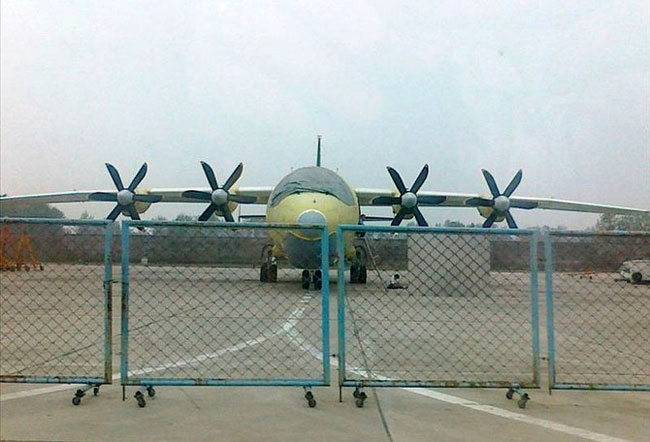 Y-8QF được người Trung Quốc tự hào là một sản phẩm mang theo những kĩ thuật tiên tiến nhất của ngành hàng không và điện tử nước này, sánh ngang với sản phẩm của 4 quốc gia khác là Mỹ, Nga, Pháp và Anh. 
