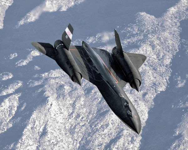 Tháng 1/1989, Không lực Hoa Kỳ tuyên bố loại toàn bộ máy bay trinh sát chiến lược SR-71 Blackbird ra khỏi biên chế. 