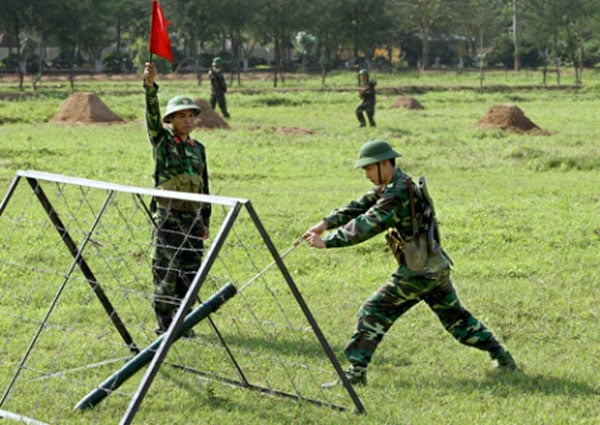 Cơ động mở cửa mở đánh chiếm đầu cầu bằng lượng nổ dài.