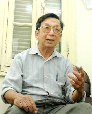 GS Trần Lâm Biền