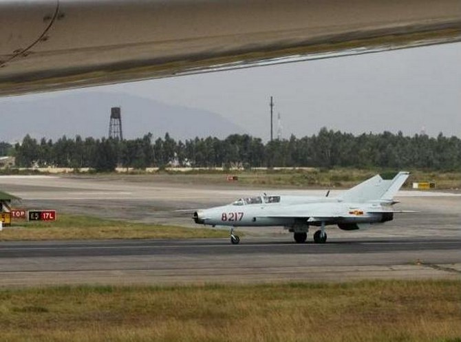 Trong 12 ngày đêm tháng 12 /1972, Không quân Nhân dân Việt Nam đã sử dụng tiêm kích MiG 21 bắn rơi 2 máy bay B-52. 