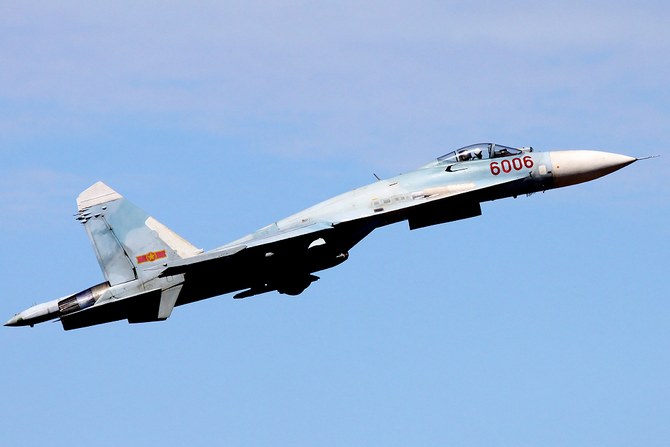 Su-27SK là một biến thể của tiêm kích Su-27, được phát triển để xuất khẩu. Máy bay được trang bị hệ thống điều khiển từ xa SDU-10, hệ thống điều khiển vũ khí SUV-27 với thành phần cơ bản là radar N001 Mech (NATO gọi là Slot Back) và hệ thống ngắm bắn quang-điện tử OEPS-27.