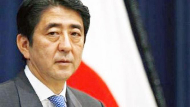 Tân thủ tướng Nhật Bản Shinzo Abe vừa có nỗ lực giải quyết mâu thuẫn với Bắc Kinh, khi yêu cầu đồng minh thân cận giao tận tay một bức thư cho lãnh đạo Trung Quốc Tập Cận Bình.