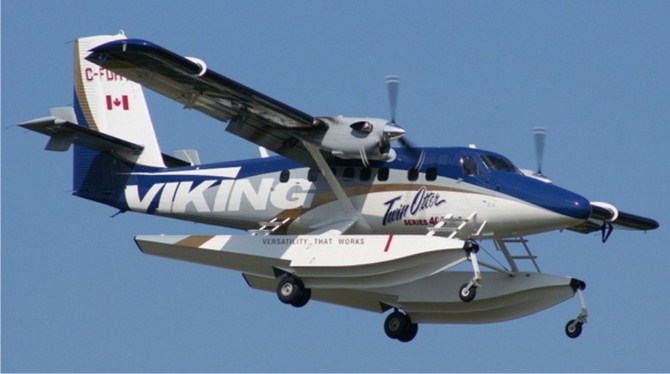 Thủy phi cơ Twin Otter 400 có thể được trang bị tới 19 ghế ngồi hành khách, ở biến thể Guardian 400 (biến thể tăng cường tuần tra hải quân), máy bay được trang bị hệ thống hạ cánh trên mặt nước và các hệ thống chuyên biệt để có thể giám sát hàng hải, trinh sát và do thám.