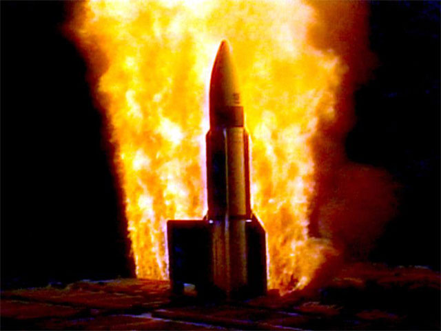 Tên lửa đánh chặn RIM-161 Standard Missile 3 (gọi tắt là SM-3) là hệ thống tên lửa trên hạm tàu sử dụng để đánh chặn tên lửa đạn đạo tầm ngắn, tầm trung, thậm chí có thể bắn hạ vệ tinh bay ở quỹ đạo thấp.