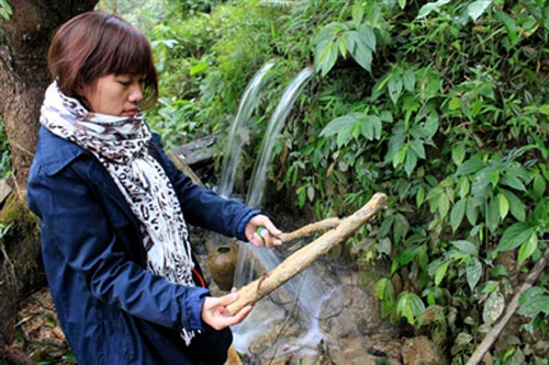 1-dong-song-bien-moi-thu-thanh-da-Phunutoday.vn