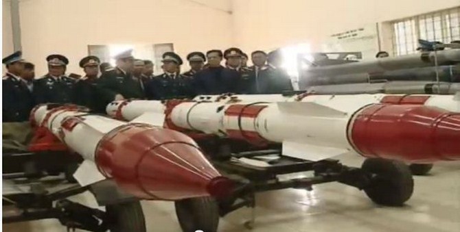 Có đầy đủ các chủng loại, biến thể tiến lửa khác nhau được trang bị cho Su-30MK2 Việt Nam.