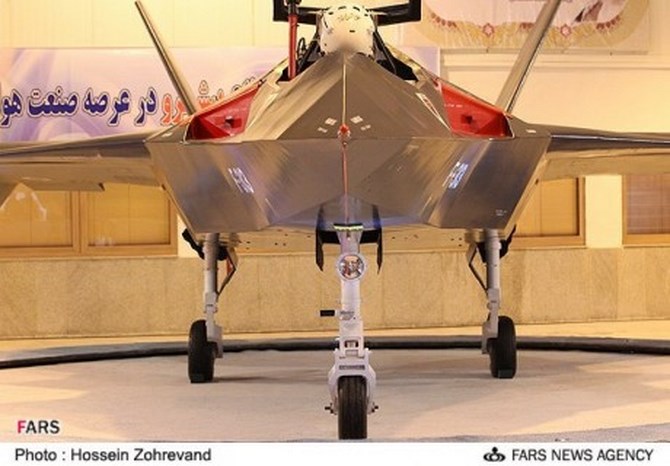 Ghaher-313 có thiết kế góc cạnh, tương tự  như kiểu máy bay tàng hình F-117A Nighthawk của Mỹ.
