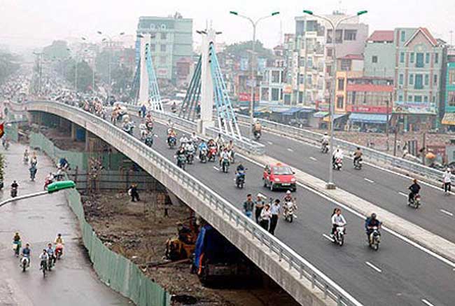 Việt Nam được đánh giá có mức nợ trung bình với gần 70,8 tỷ USD (gần 1,5 triệu tỷ đồng) tương đương 49,5% GDP và mức nợ gần 790 USD cho mỗi người dân.