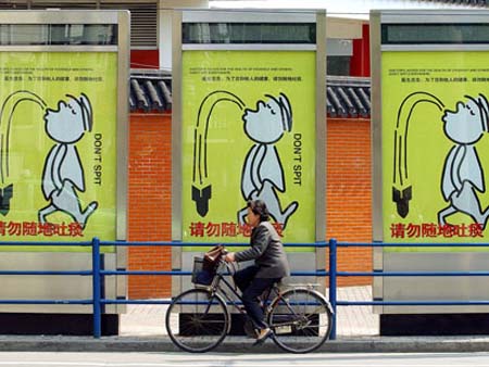 Trung Quốc từng phải mở chiến dịch tuyên truyền không khạc nhổ bừa bãi