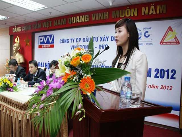 Tô Linh Hương là một trong những cái tên hot nhất năm qua khi cô trở thành chủ tịch HĐQT một công ty lớn là Vinaconex.