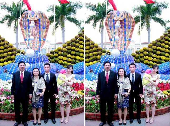 Gia đình ông Nguyễn Bá Thanh chụp hình lưu niệm tại biểu tượng của năm Quý Tỵ, bên cạnh là vợ ông và vợ chồng con trai Nguyễn Bá Cảnh - người vừa được bầu làm Bí thư Thành đoàn Đà Nẵng (Theo Dân trí).