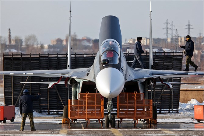 Với 2 người ngồi, Su-30SM còn tăng đáng kể khả năng đào tạo cho các phi công của Không quân Nga.