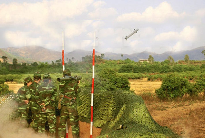 Sau hiệu lệnh, A72 đầu tiên khai hỏa
