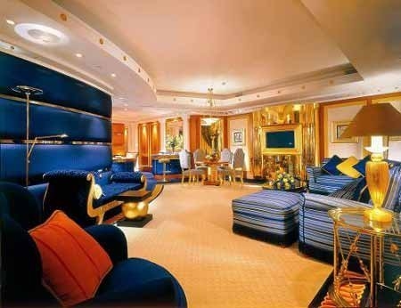 Khách sạn siêu sang 7 sao dát vàng Burj al-Arab ở Ấn Độ.