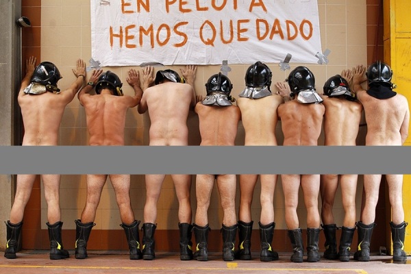 Lính cứu hỏa Tây Ban Nha biểu tình