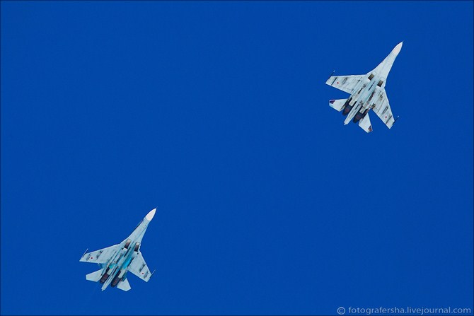 Ngoài ra, các biến thể hiện đại của Su-27 như Su-30 và Su-35 cũng đang được Nga không ngừng nâng cấp và phát triển để có thể tác chiến trong điều kiện chiến tranh hiện đại.