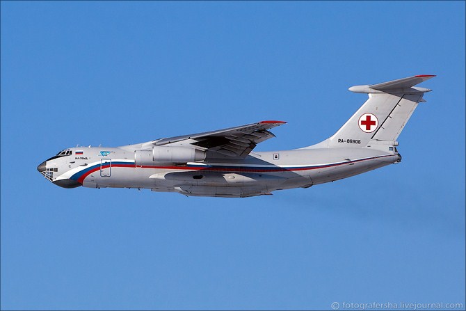 Ngoài Su-27, ở Komsomolsk-on-Amur còn có sự xuất hiện của một máy bay vận tải IL-76 khá mới.