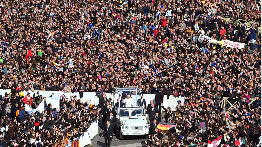 Các vị hồng y đang đến Rome để bầu người kế vị Đức giáo hoàng Benedict XVI. Theo luật lệ hiện hành, các vị hồng y bầu giáo hoàng mới sẽ họp vào ngày 15/3, tức là 15 ngày sau khi giáo hoàng chính thức từ nhiệm. 