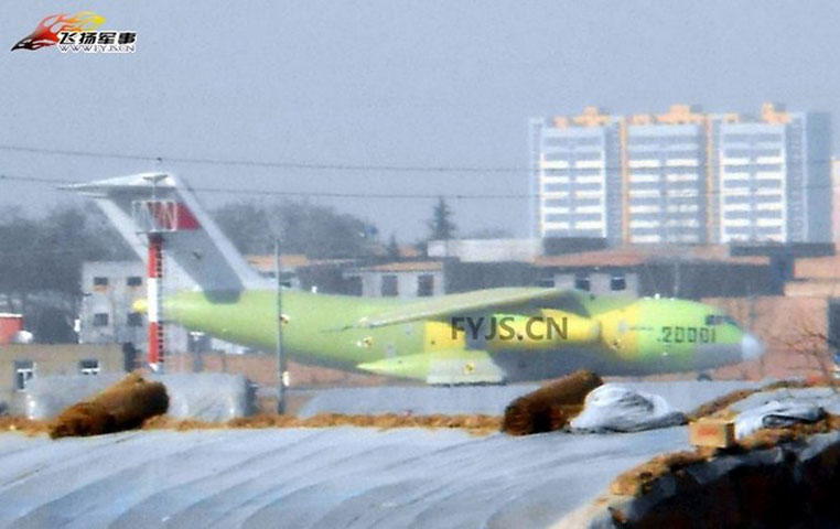 Hiện nay, máy bay vận tải Y-20 đã trang bị 4 động cơ D-30 của Nga, lực đẩy hơi nhỏ. Nhưng, ông Kiều Lương cũng tiết lộ, Trung Quốc đang nghiên cứu phát triển động cơ nội địa và sắp kết thúc, trong tương lai lượng tải trọng của Y-20 có thể còn tiếp tục tăng khoảng 10 tấn. (theo GDVN)