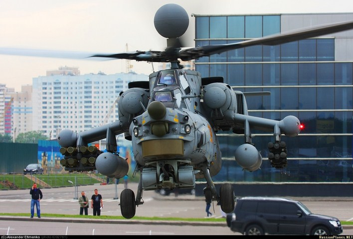 Khi tham gia chiến đấu, Mi-28 có thể được trang bị rất nhiều loại vũ khí tấn công đa dạng như tên lửa chống tăng 9M120 Ataka (8 tên lửa bên giá trái) và thậm chí cả tên lửa đối không Igla (6 tên lửa bên giá phải).