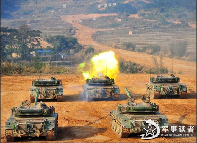 Các xe tăng chủ lực ZTZ-96G của Trung Quốc. (Theo VNE/ Chinamil.com.cn)