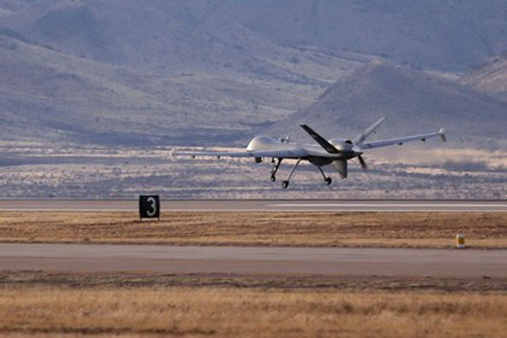 Thông tấn AFP dẫn lời phát ngôn viên Lầu Năm Góc George Little cho biết, một chiếc F-4 của Iran hôm 14/3 đã tìm cách tiếp cận để đánh chặn chiếc UAV Predator không được trang bị vũ khí của Mỹ đang thực hiện 