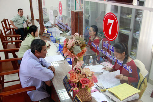 ha-noi-kiem-tra-cong-chuc-Phunutoday.vn