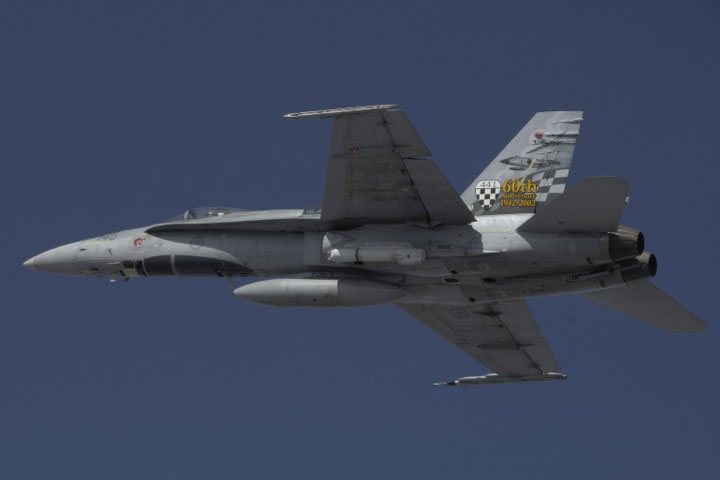 Không quân Mỹ đã phát triển hệ thống ngắm bắn Sniper từ năm 2007, nhằm đáp ứng yêu cầu khẩn cấp của Bộ Tư lệnh Trung tâm thuộc Không quân Mỹ. 