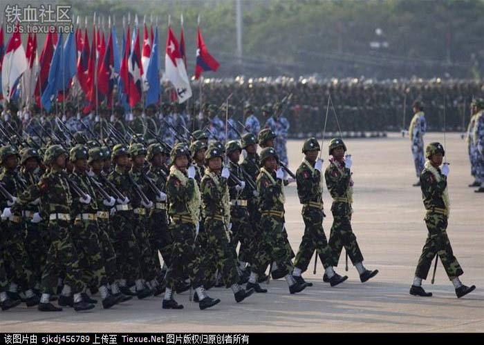 Lễ duyệt binh nhân ngày kỷ niệm quân đội Myanmar vừa qua chính là minh chứng rõ nét nhất cho sự thâm nhập nhanh chóng của vũ khí TQ vào thị trường thế giới bằng việc tạo ra những sản phẩm có sức hấp dẫn giống như các quốc gia có truyền thống xuất khẩu vũ khí hiện đại, nhưng với một mức giá dễ thở hơn nhiều trong khi sức mạnh thực sự của những loại vũ khí trên thì khó kiểm chứng trong thời bình.