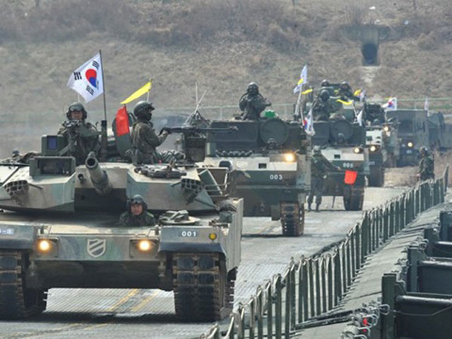 Tổng thống Hàn Quốc hôm qua tuyên bố sẽ đáp trả mạnh mẽ Triều Tiên trước bất cứ sự khiêu khích nào. Ảnh: AFP