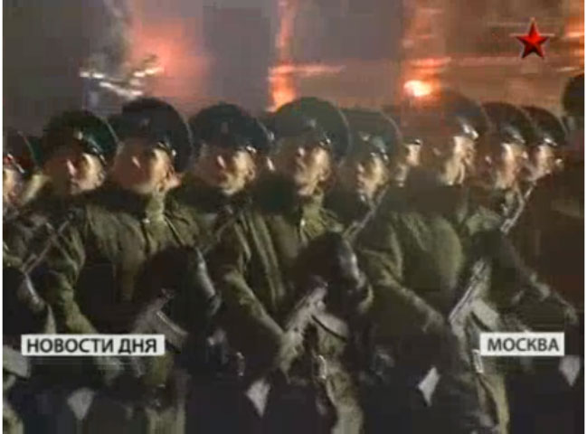 Cuộc diễn tập diễn binh lần 1 này chưa có sự tham gia của các máy bay chiến đấu của Không quân Nga do thời điểm diễn ra diễu binh thử được tiến hành vào buổi tối.