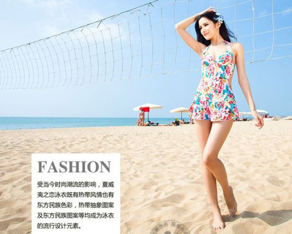 Thiền Thiền sở hữu một gương mặt xinh đẹp và thân hình gợi cảm.