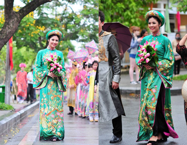 Hoa hậu Việt Nam 2010  Ngọc Hân đại diện cho đoàn Việt Nam tham gia lễ bế mạc Festival làng nghề Huế. 