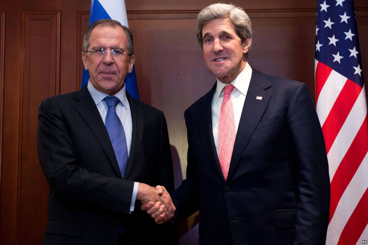 Hôm qua, ngày 7/5, ngoại trưởng Mỹ John Kerry và Ngoại trưởng Nga Sergei Lavrov đã gặp nhau tại Moscow để thảo luận về cuộc xung đột ở Syria.Ông Kerry cho biết những người tham gia sẽ thảo luận về cách để thực hiện một kế hoạch quốc tế cho sự chuyển đổi sang chính phủ dân chủ được nhất trí hồi năm ngoái bởi cả hai bên tại Geneva. (Tổng hợp từ GDVN, Dân trí, TNO) 